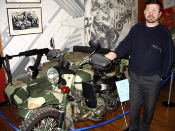 А. Буланов. Основатель музея мотоциклов