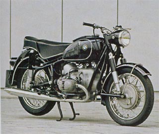 Облик мотоциклов BMW не менялся 15 лет (модель R50 1960 года)