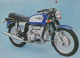 Мотоцикл чуть утратил массивность после модернизации 1971 года