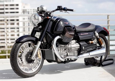  Moto Guzzi California 1400