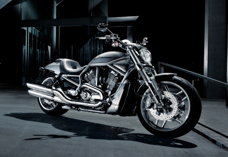 Исполнилось 10 лет Harley-Davidson V-ROD