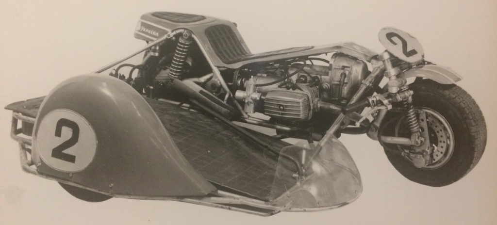  1976 год, класс 750 см³ с коляской, мотор 750СШ01,  экипаж мастеров спорта СССР В.Паршин-А.Балашов