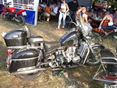 OPPOZIT.RU: ИРБИТ 2005:<br />
Необычно.