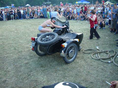 OPPOZIT.RU: ИРБИТ 2005:<br />
Начало конкурса «Девушка слета».